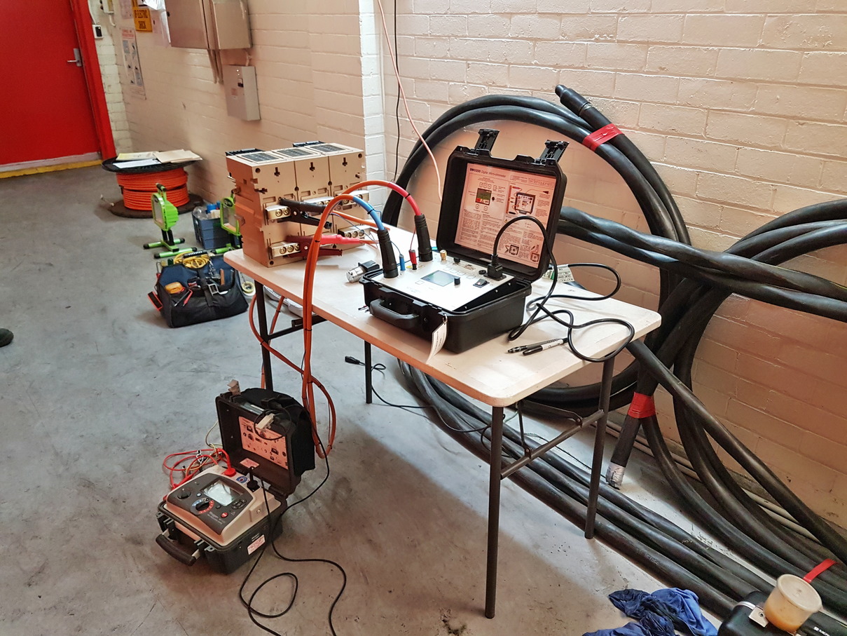 Contact resistance testing with 200A micro-ohm meter