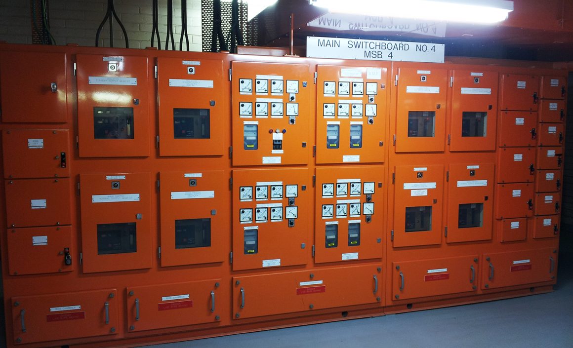 Low voltage switchboard maintenance